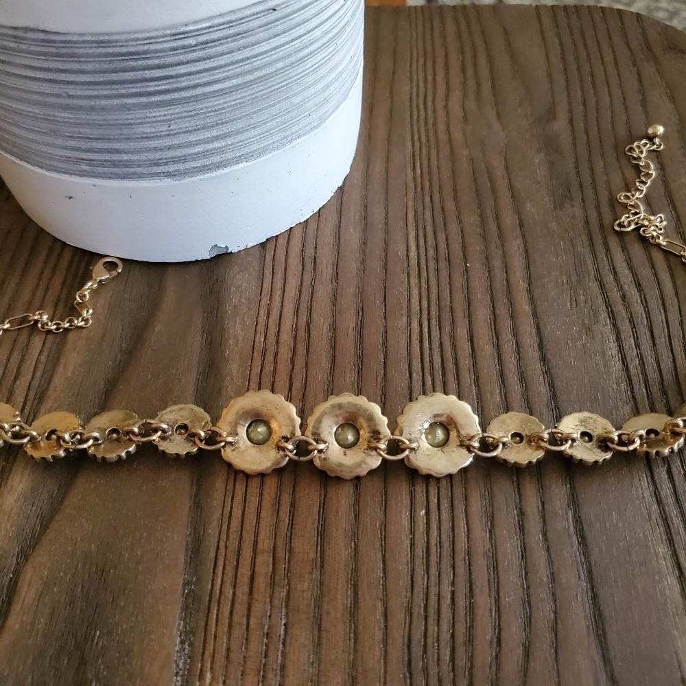 Sparkly Statement Necklace - Picture 3 of 5